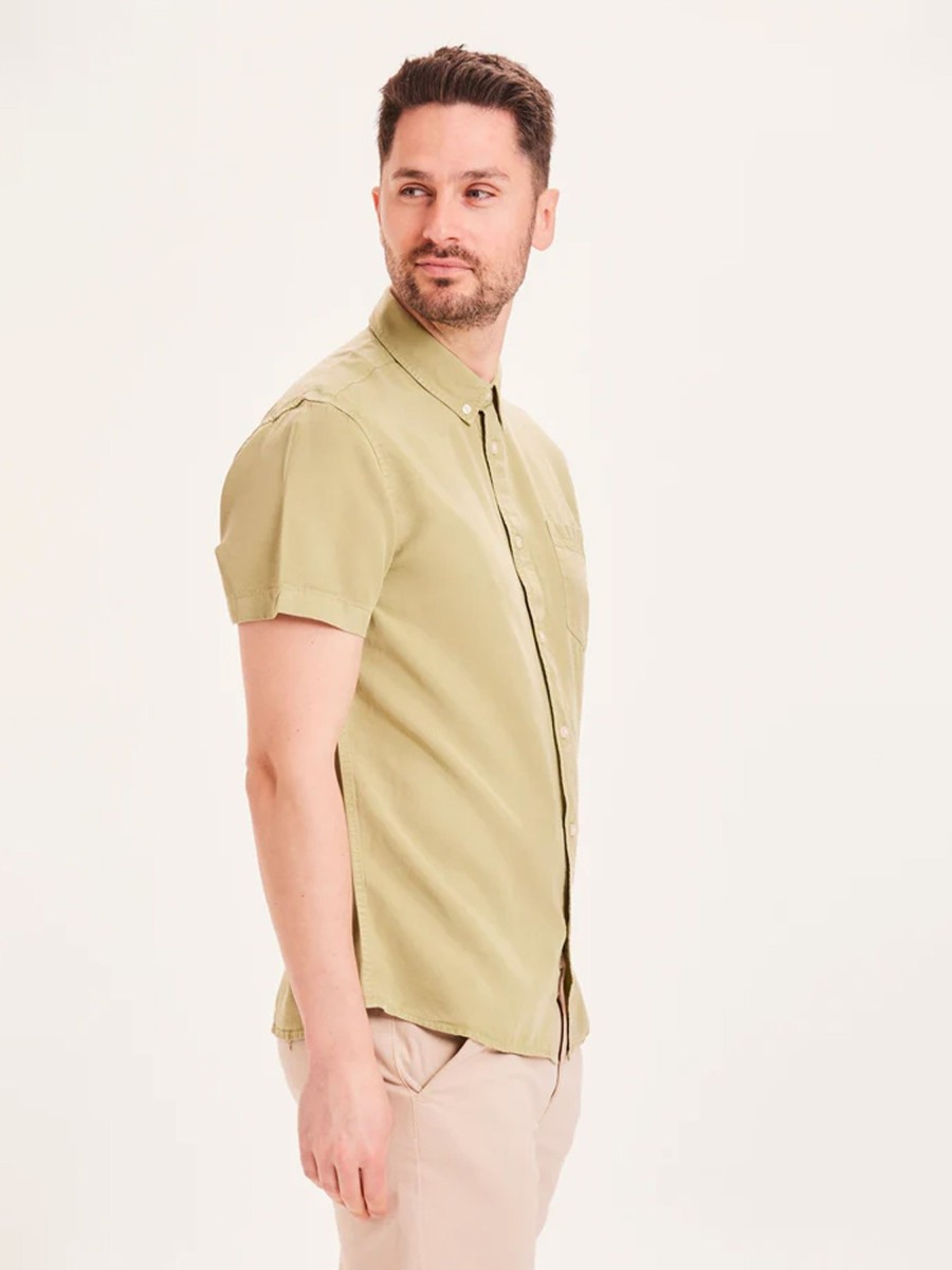 Herren Knowledge Cotton Apparel | Knowledge Cotton Apparel Larch Tencel Garment Dyed Ss Custom Fit Shirt Sage | S